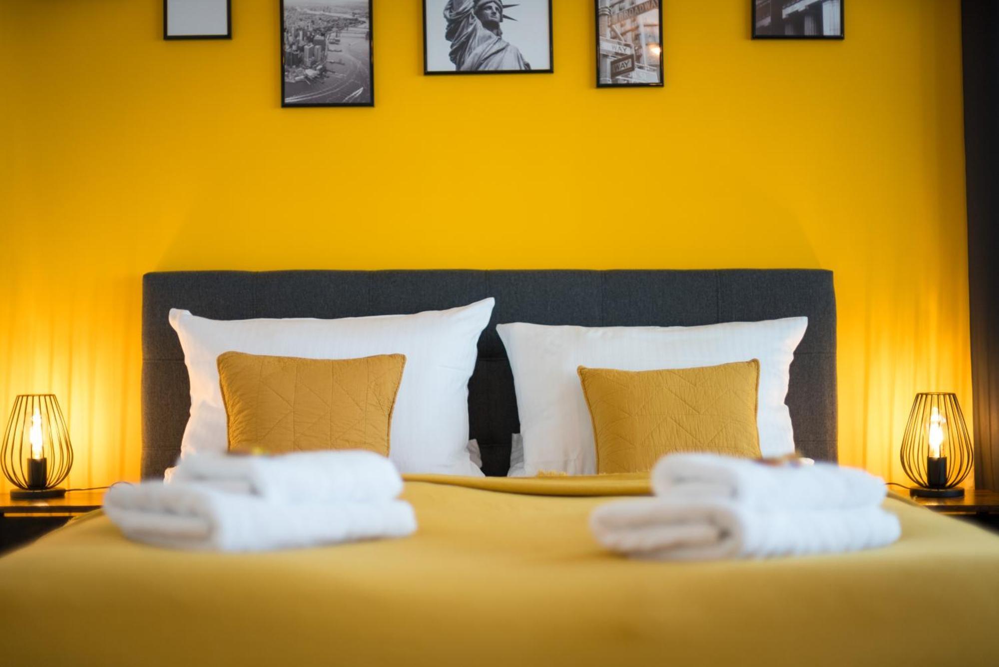 Free Living - City Design Apartments, Zentrum, Outlet, Balkon, Kueche วอล์ฟสบวร์ก ภายนอก รูปภาพ