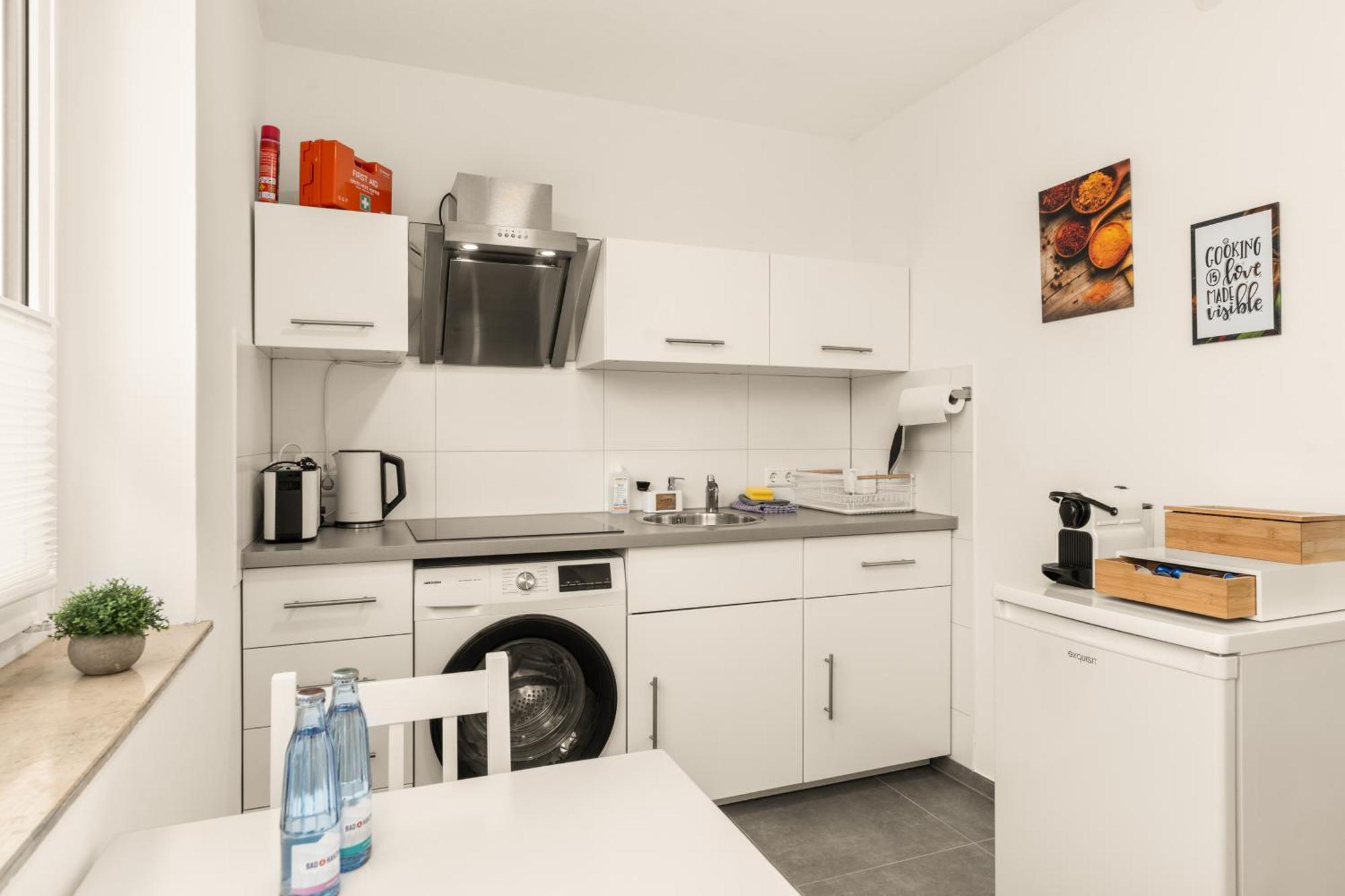 Free Living - City Design Apartments, Zentrum, Outlet, Balkon, Kueche วอล์ฟสบวร์ก ภายนอก รูปภาพ